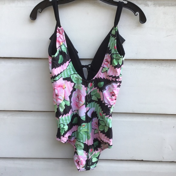 High Dive by ModCloth Getaway Glam black one piece swimsuit with pink roses M - Picture 4 of 6